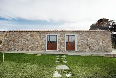 \"Elicriso\" maison, appartement de trois pièces dans le style Stazzu Gallurese, seulement 3. 5km de la mer.