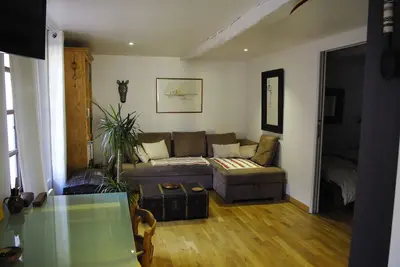 Image de Appartement rénové avec gout, tout confort, aux gorges du verdon\/ Castellane