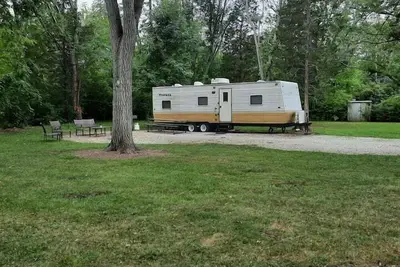 Image de Rock Harbor Cottages, Summers Retreat Camper avec quai gratuit sur East Harbor