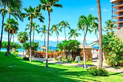 Image de Kbm Resorts | Free Car | Kaanapali Shores | Ground Floor, 2-Bedroom Condo - Steps to Pool & Beach! Ks-155
