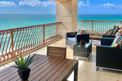 Image de Créez des vacances de rêve dans notre condo Spectacular Wrap Around!