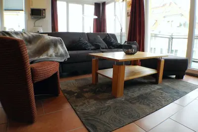 Image de Appartement lumineux avec sauna, bain à remous et cheminée