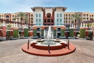 Image de Azure Condominiums