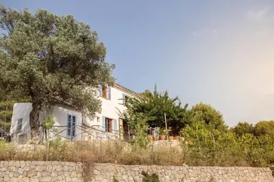 Image de maison de la mer et de la montagne, sierra de tramuntana