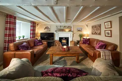 Image de Thornhill Lodge - Auberge de luxe du 18ème siècle - Capacité de 8 + 2 personnes avec 4 suites