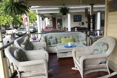 Image de Ocean Grove: Bel appartement lumineux avec grand porche relaxant!