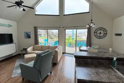 Image de Détendez-vous au Lake-Bridges Bay Resort avec 6 passes quotidiennes pour le parc aquatique!
