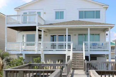 Image de Casablanca: 5 Br / 2. 5 Ba maison individuelle à Kure Beach, pour 12 personnes
