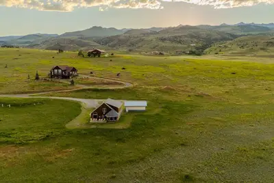 Comme nouvelle maison, 8 personnes, vues magnifiques, près de Yellowstone!