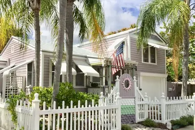 Image de Centre-Ville Lavender House Luxe Studio Parrot Cove Walk À Tous Les Bars De La Plage DÎNER<br><br>