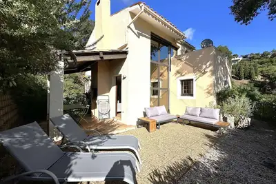 Image de Maison pour 7 personnes dans domaine privé avec piscine à La Londe-Les-Maures