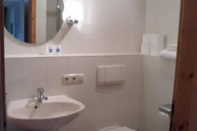 Image de Ferienwohnung 60 m², 2-5 Personen, Wohnküche, 2 Schlafzimmer, Du/Wc, Kabel-Tv, Balkon