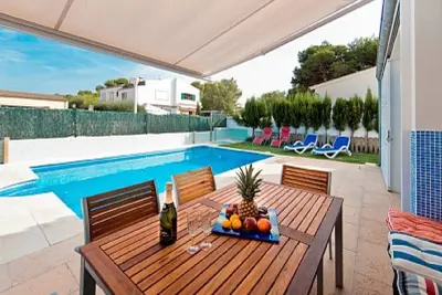 Image de Domus Genti. Chalet 7 personnes et 3 chambres à Son Serra de Marina. Tv par satellite. Bbq Piscine privée Mallorca -66899- - WiFi gratuit