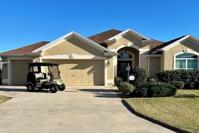 Image de Golf Cart Maison De Concepteur 3 Br Avec Golf Cart Garage The Villages Florida