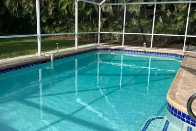 Image de Piscine chauffée isolée, à quelques minutes de la plage de Barefoot, à l'ouest de 41