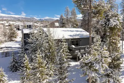 Image de Jabberwocky Accueil: 4 Br \/ 2. 5 maison privée Ba ��� Fraser, 11 personnes