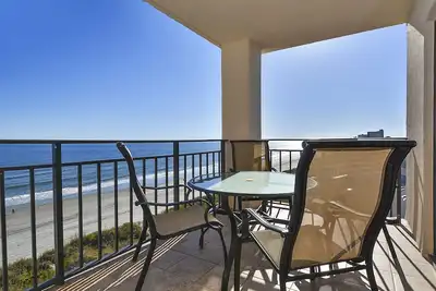 Image de Oceanfront condo 4 chambres, Internet sans fil, unité coin southside, piscine