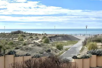Image de Appartement donnant sur l'esplanade et la plage - 241471