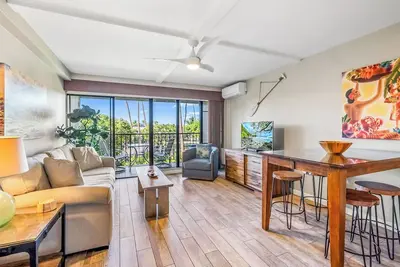 Image de Magnifique Nouveau Remodel-Great Location-Well Equipped-Modern Luxury