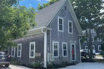 Nouveau-Charme 2br Condo, Amazing Location - Steps To Town