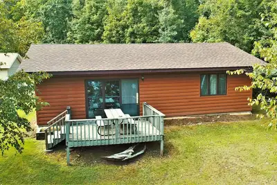 Image de Lakeside Cabin W \/ Belles vues du lac Moose ~ Dock privé avec lancement de bateau