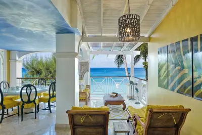 Image de Appartement en front de mer de 3 chambres à Paynes Bay Beach