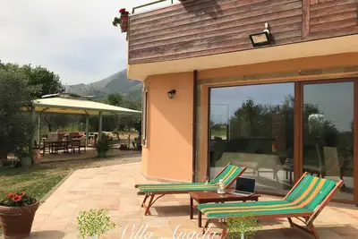 Image de Villa Angela ✦ Formia 4Guests Wifi @ 5min Gianola beachola Appartement dans Villa