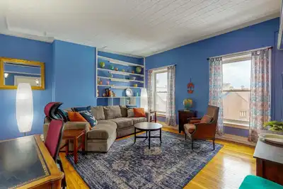 Image de Modern 2br Sanctuary - Corporate Stays Downtown Troy