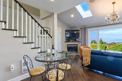 Image de Belle maison avec vue! Marcher jusqu'au village, Ă la plage, au golf et aux sentiers