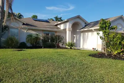 Image de 3br \/ 2ba Pool Home, Ă 3, 5 km de Jensen Beach