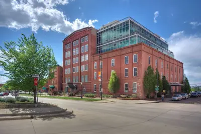 Image de Au coeur de Lower Downton Denver dans un magnifique bâtiment historique. Unité 303b