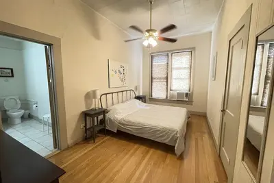 Image de Downtown Cozy High Ceiling Apartment