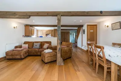 Image de The Coach House - Ferme avec réservoir privé et lac - 4 personnes