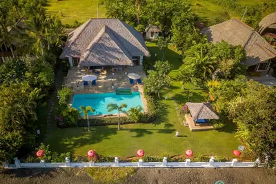 Image de 5 * Lovina Beachfront villa avec piscine Free Dolphin Tour