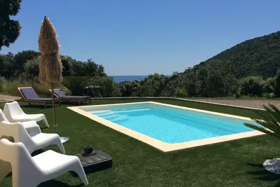 Image de Villa avec Piscine Miomo - 900 m plage - cadre verdoyant et reposant