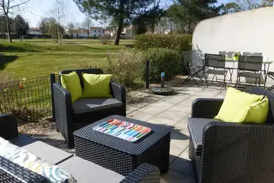 Image de Maison avec piscine chauffée, 4 pièces, 6 couchages près de Saint-Gilles-Croix-de-Vie