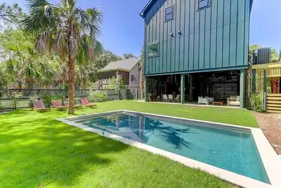 Image de Location de luxe haut de gamme avec piscine privée! Sur Folly Beach