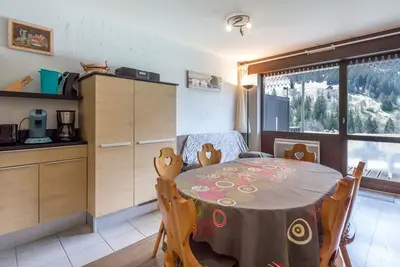 Image de 3***, 6 voyageurs, à 150m des télécabines, parking, garage, à La Clusaz