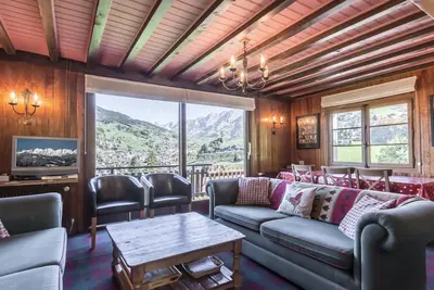 Image de Chalet proche pistes, cheminée, garage, Wifi