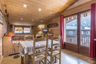 Image de Appartement Chaleureux au Coeur de La Clusaz, Proche Pistes et Commerces, 5 Voyageurs