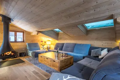 Image de Chalet 4* cosy au cœur de La Clusaz, 13 pers, avec Wifi et billard