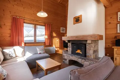 Image de Chalet 10-11 pers, 3*, familles, cheminée, garage, Wifi, près des pistes, navette 30m