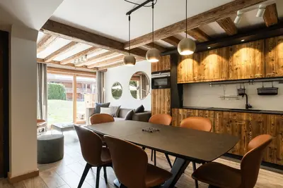 Image de **Appartement cosy avec garage, au cœur de La Clusaz, proche pistes et commerces**