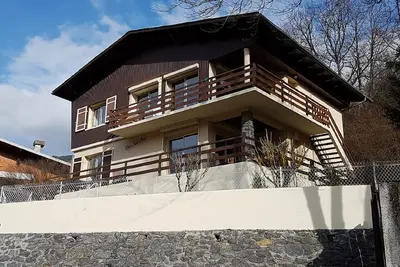 Image de chalet d'exception entièrement rénové 2017 vue Xxl sur la montagne et le village