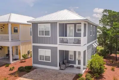 Image de Gone Coastal - Dune Allen Beach! 30a! Community Pool! Des pas vers le sable!