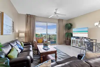 Image de Beach Resort 409 - Scenic Gulf Drive! Massive Lagoon Pool! Service de plage gratuit!