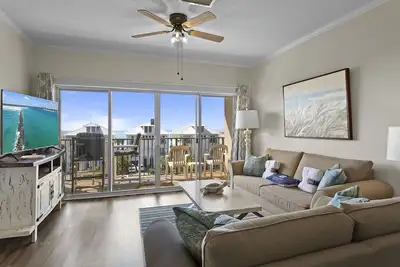 Image de Emerald Waters 404 - Top Floor! Superbe Vue! Piscine communautaire! Jacuzzi! Réservez aujourd'hui!