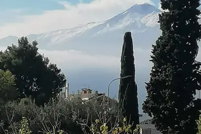 Image de Nouvel appartement lumineux dans le centre de Taormina Wifi gratuit dans un quartier calme