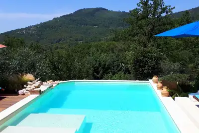 Image de Maison de grand standing, espace poolhouse et piscine chauffée exceptionnels