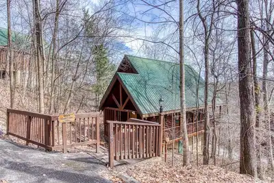 Image de Grace Mountain 1 Br en bas et grand loft avec chambre Ă coucher, 1. 5 mi. de Parkway